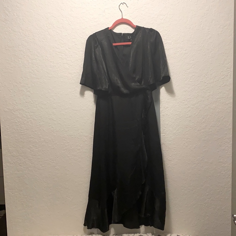 Lulus M ruffle trim black dress